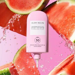🦋 $8 Glow Recipe Watermelon Glow Dew Shield SPF 30